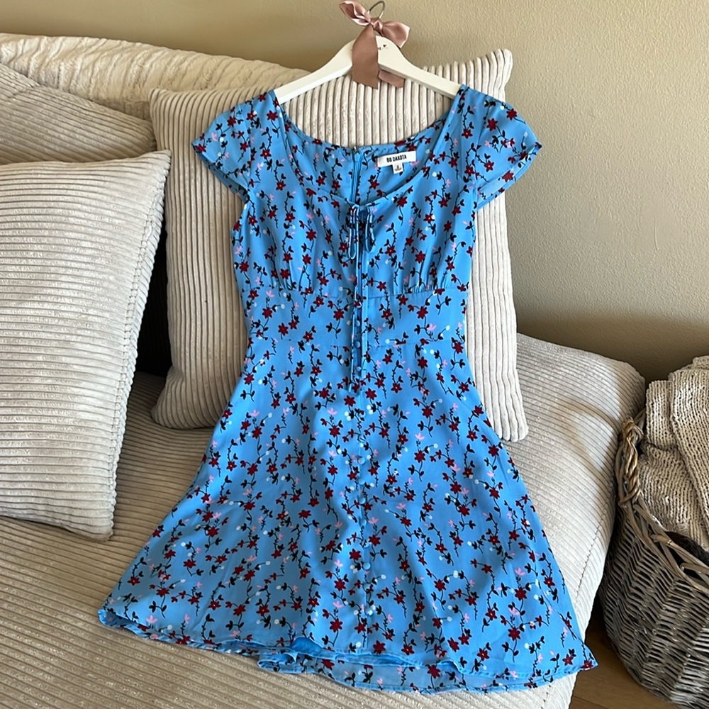 Size 2 BB Dakota summer floral dress